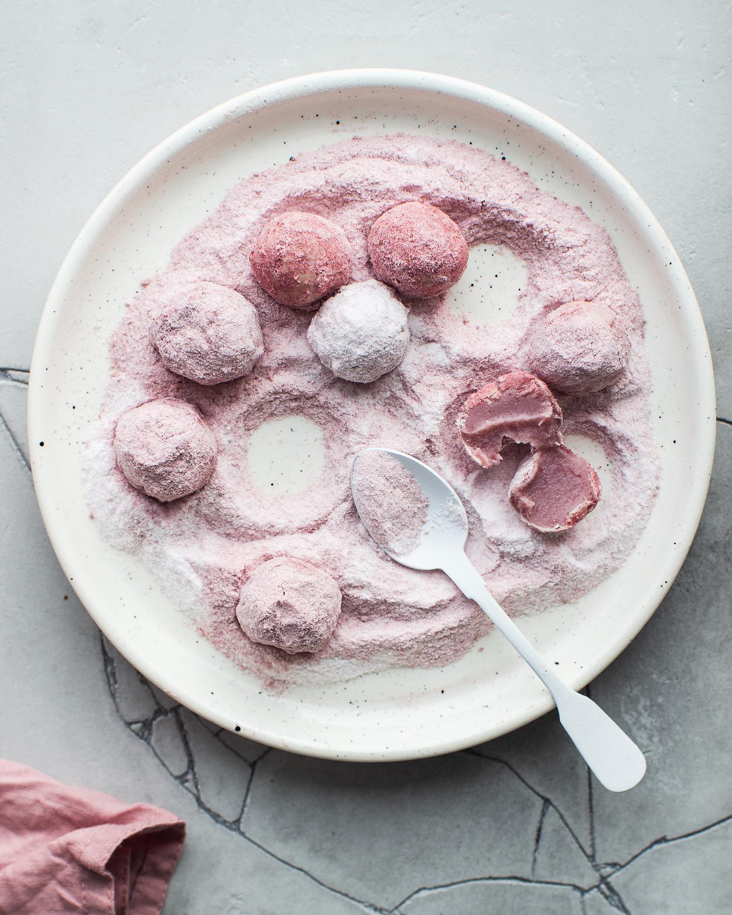 White chocolate raspberry truffles