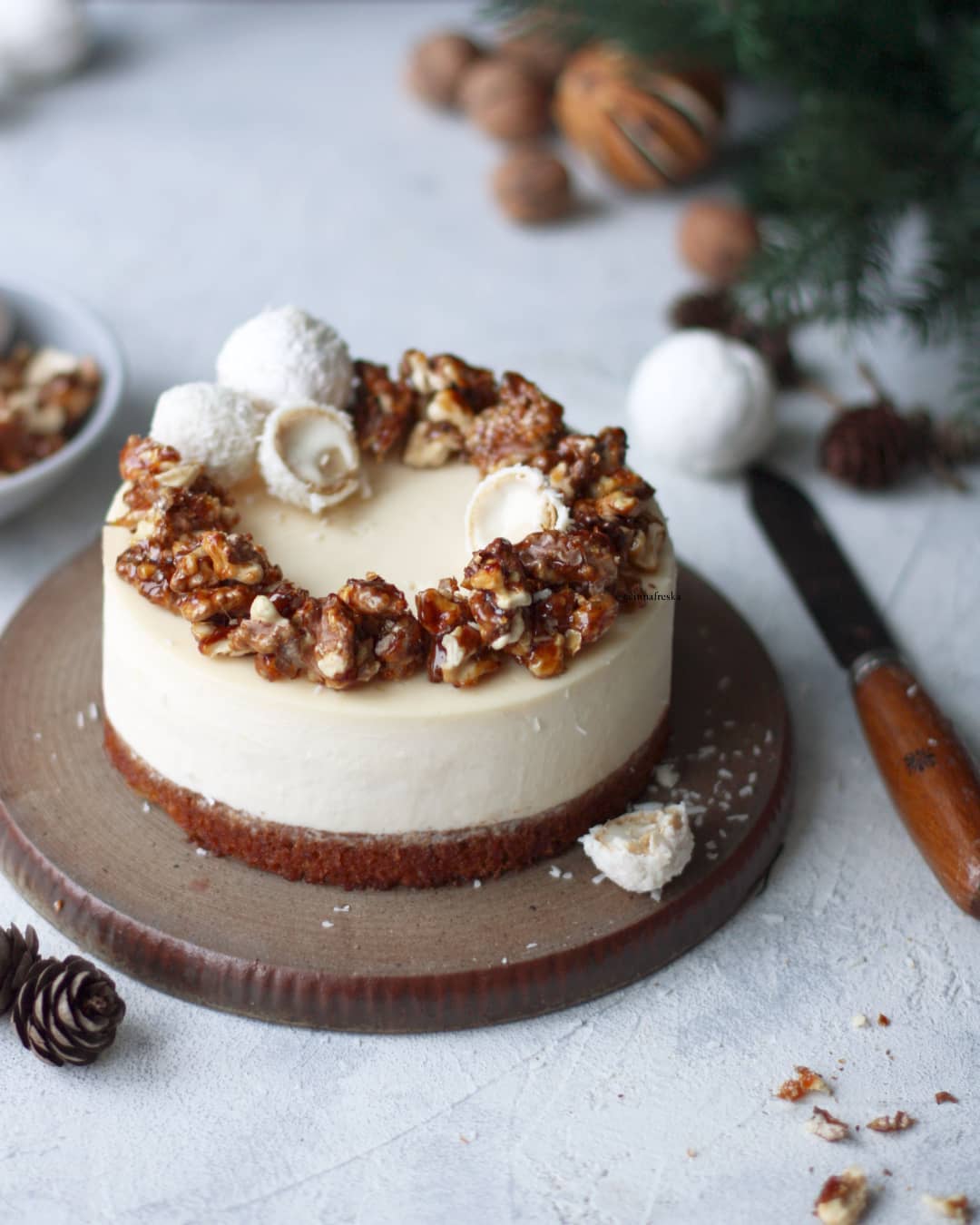 Pastel de Zanahoria y Queso Crema con Nueces Caramelizadas