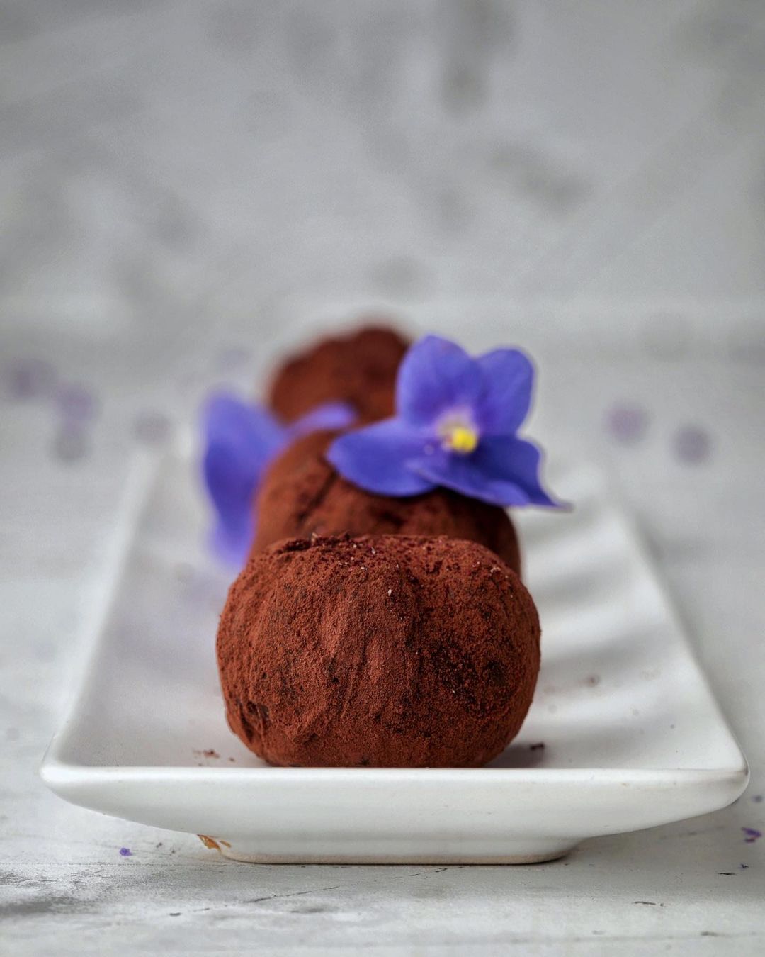 “PRUNES IN RUM” TRUFFLES